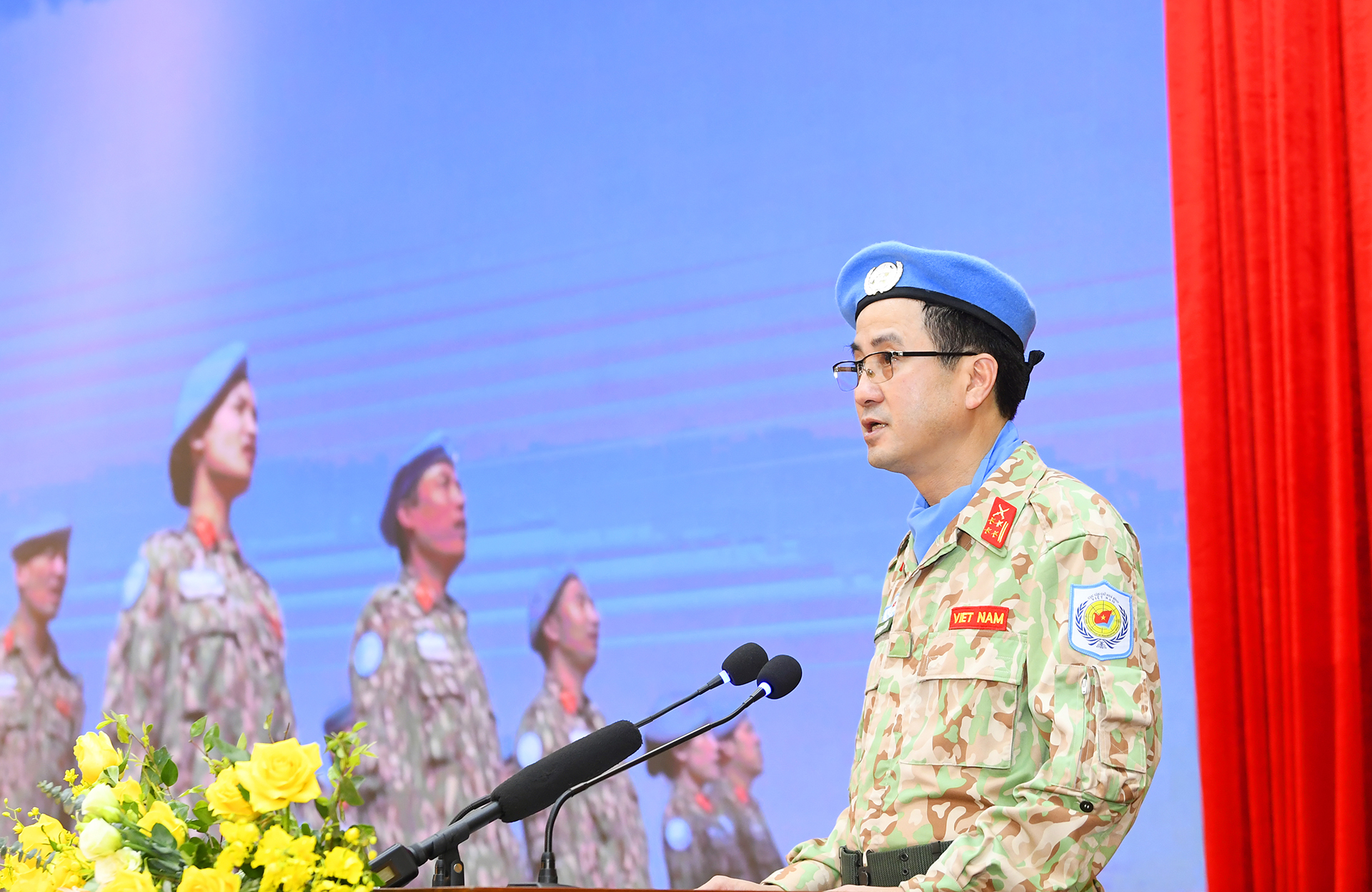 Đại tá Phạm Mạnh Thắng, Cục trưởng Cục GGHB Việt Nam phát biểu tại Lễ đón Lãnh đạo Nhà nước Việt Nam và Australia
